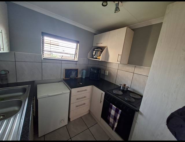 3 BEDROOM FREESTANDING FOR SALE IN PARKRAND